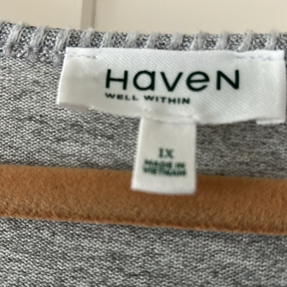 Haven Grey Light Weight Sweatshirt - Picture 3 of 4